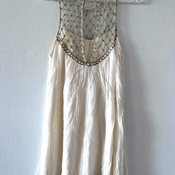 Dress - Picture 4 of 5